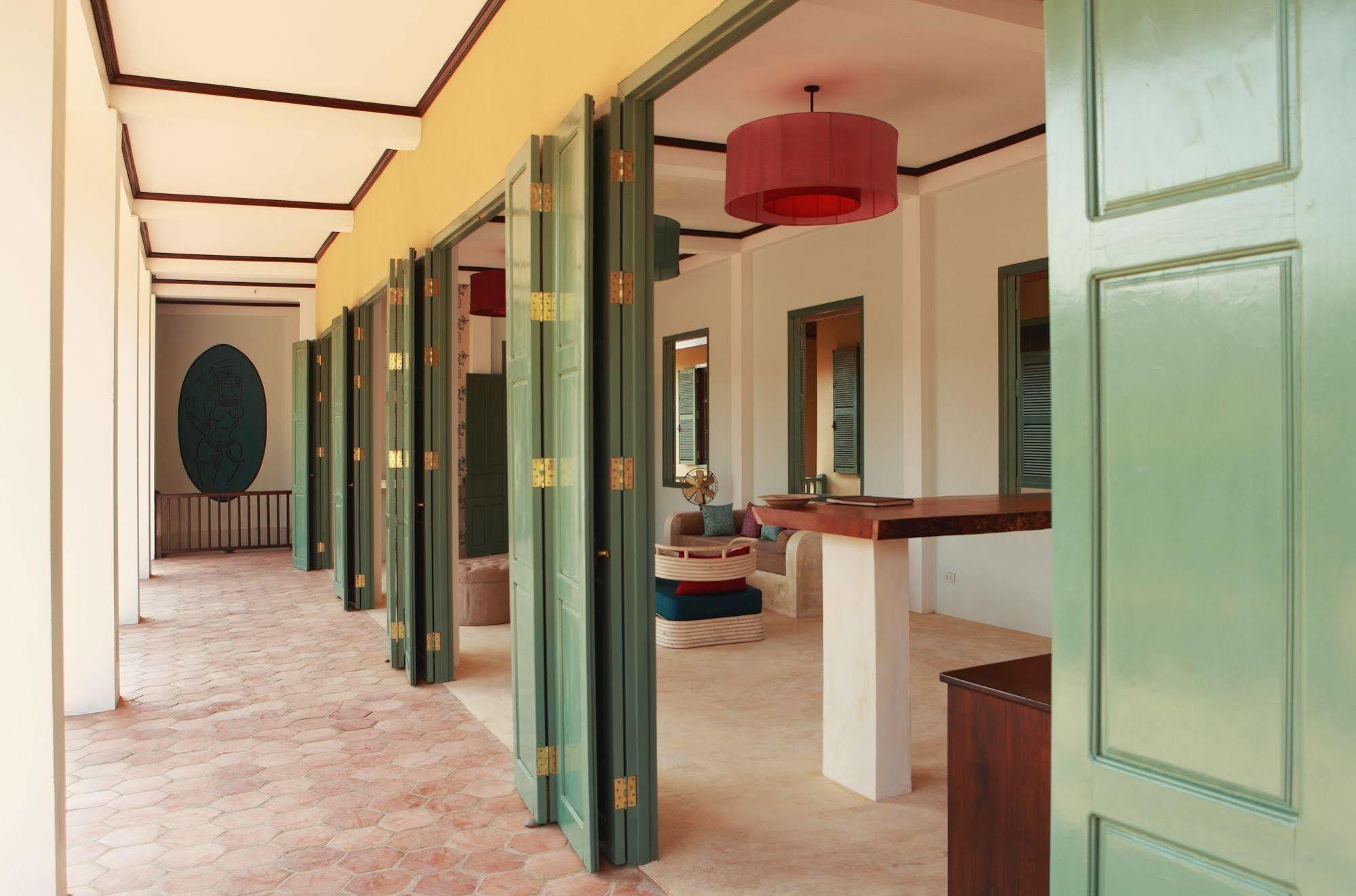 The Apsara Rive Droite Hotel Luang Prabang Buitenkant foto