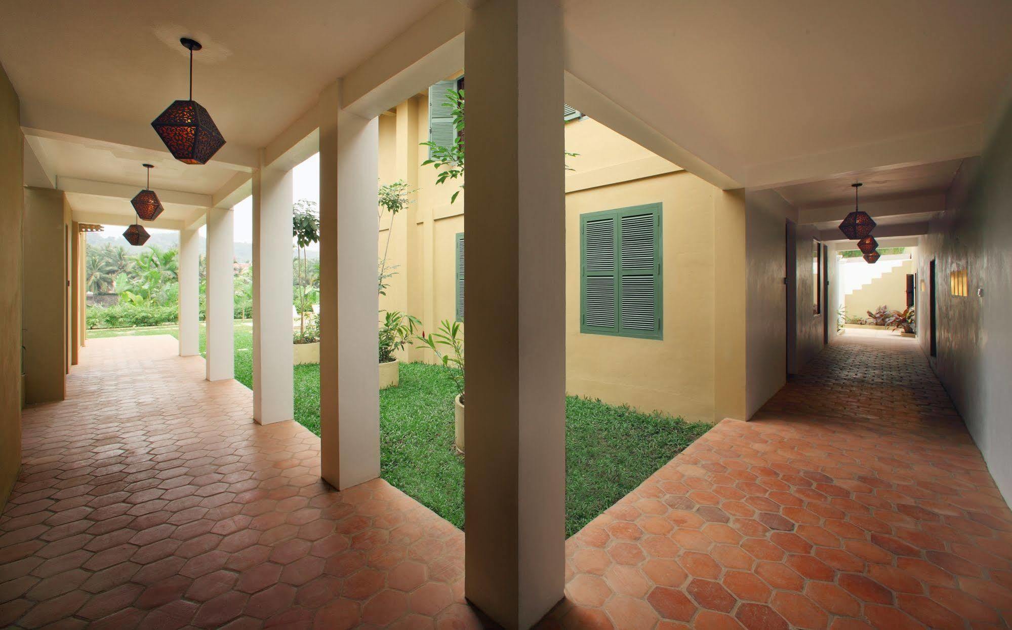 The Apsara Rive Droite Hotel Luang Prabang Buitenkant foto