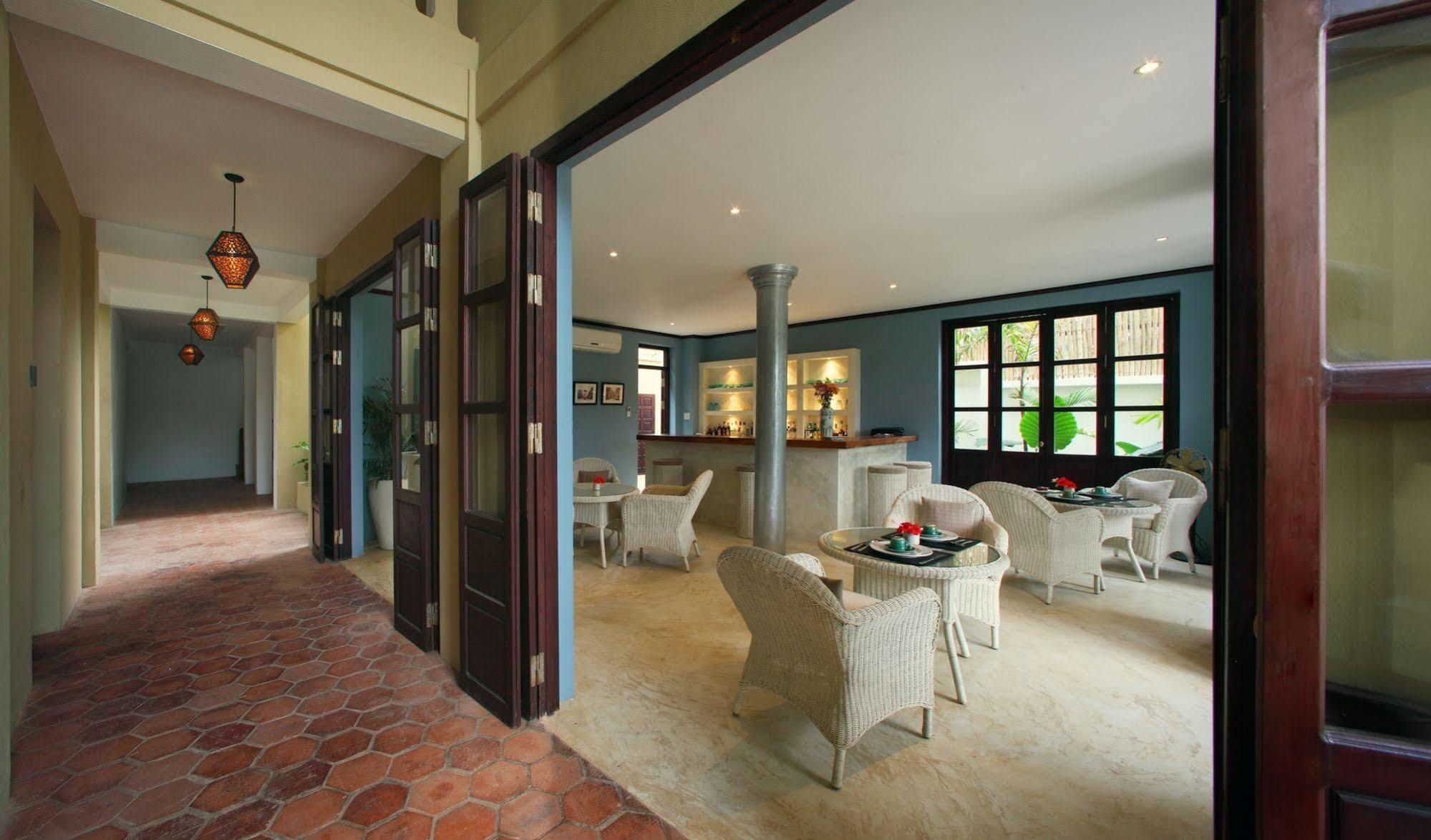 The Apsara Rive Droite Hotel Luang Prabang Buitenkant foto